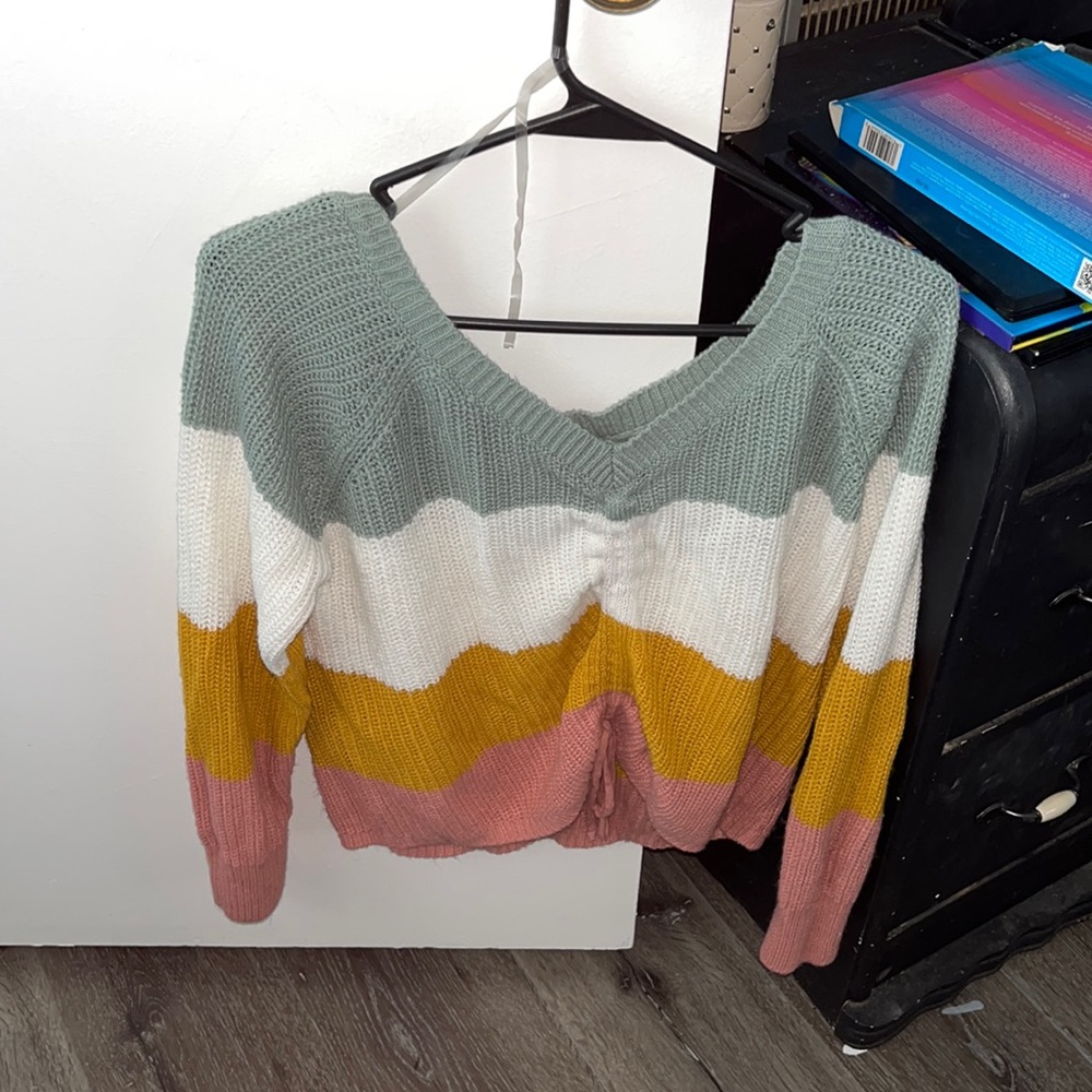 Crop sweater